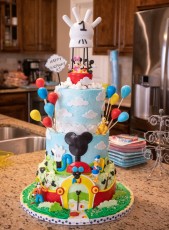 Mickey Mouse Clubhouse Cake!